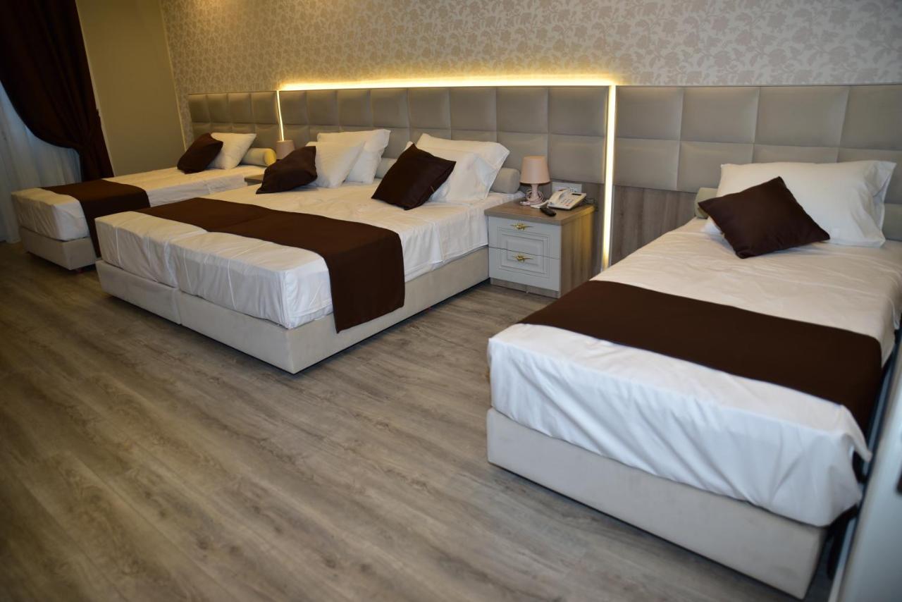 The King Resort Bërxull エクステリア 写真