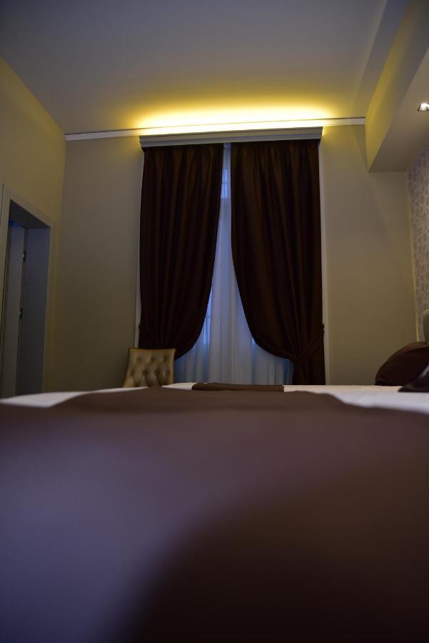 The King Resort Bërxull エクステリア 写真