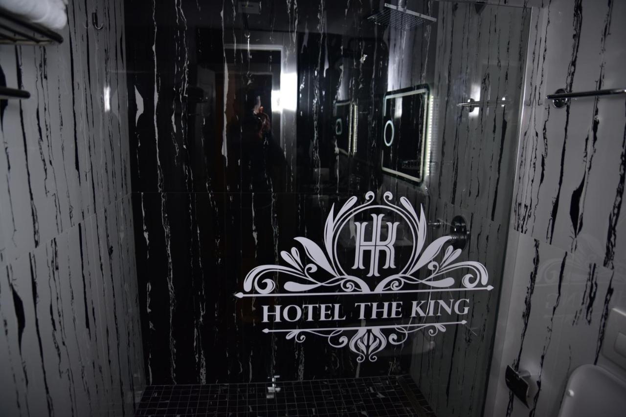 The King Resort Bërxull エクステリア 写真