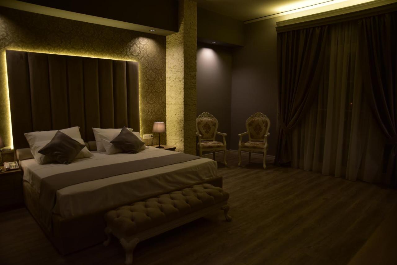 The King Resort Bërxull エクステリア 写真