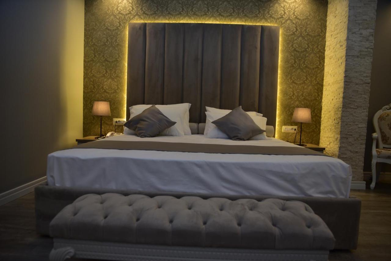 The King Resort Bërxull エクステリア 写真