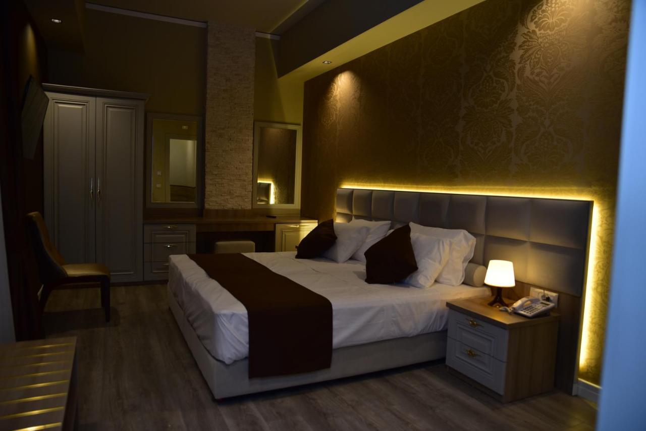The King Resort Bërxull エクステリア 写真